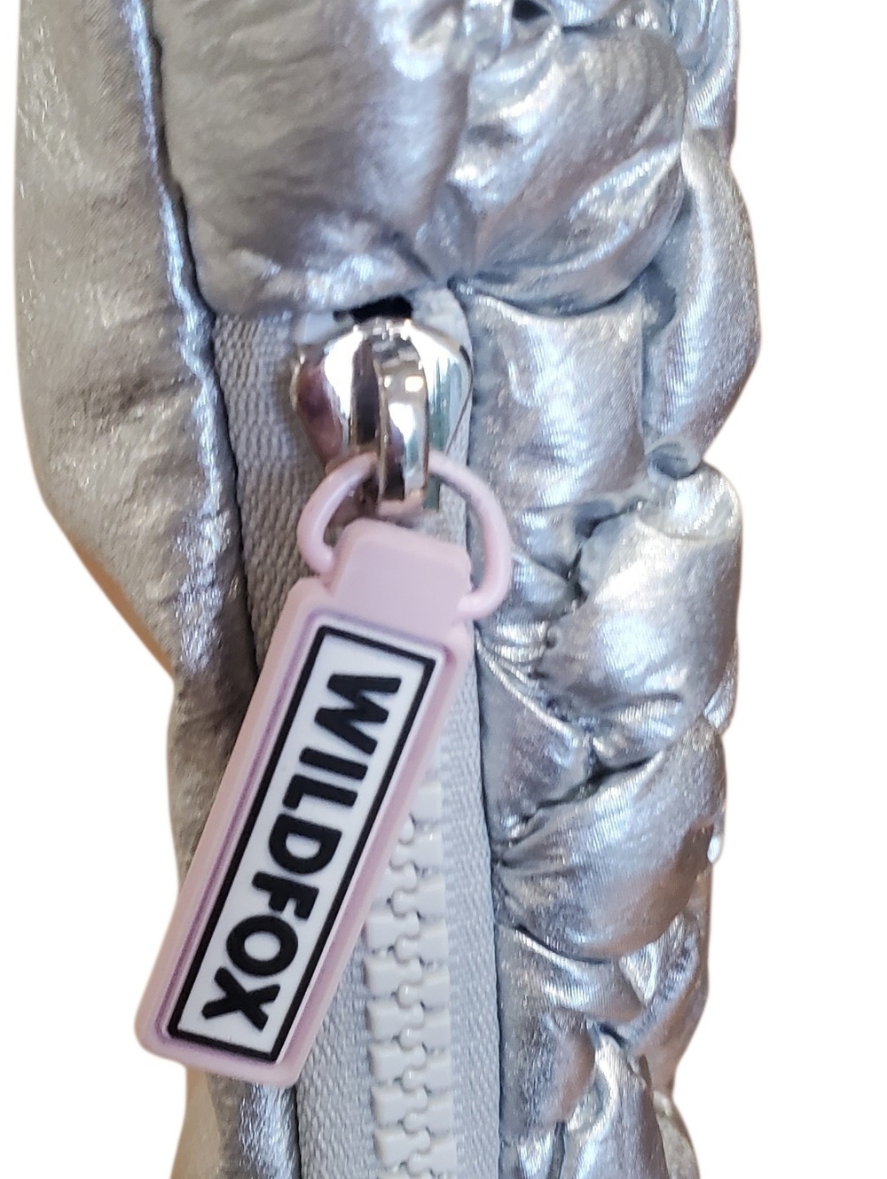RARE Wildfox Cloud Quilted Metallic Silver Crossbody Sling Bag NEW - Picture 6 of 12